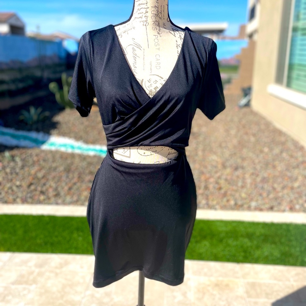 Speechless Black Cut Out Dress size M